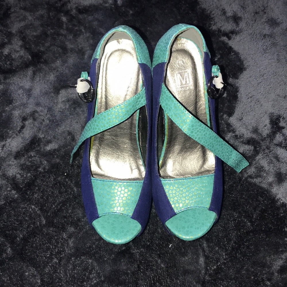 Women’s platform shoes